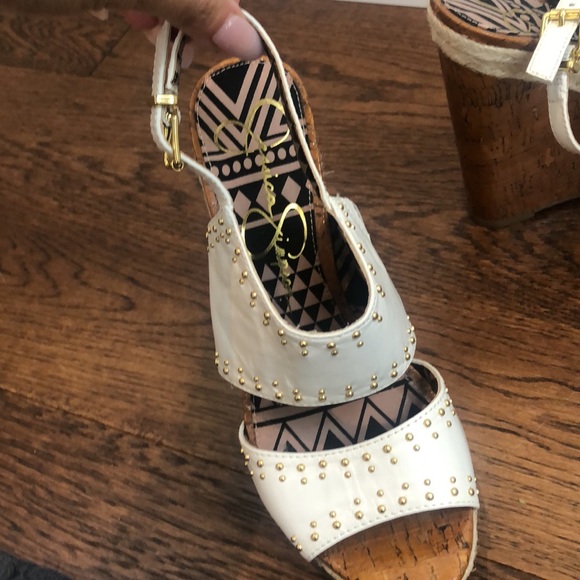 The Nashville Wedge 🙌 - Picture 6 of 7